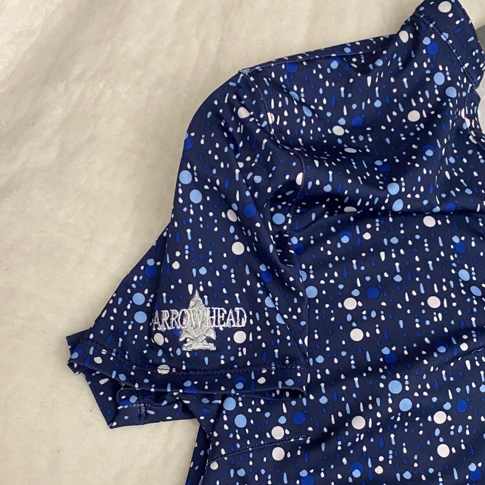 3/$20✨Puma Navy Blue Short Sleeve V-Neck Dot Print Tee - Picture 5 of 7